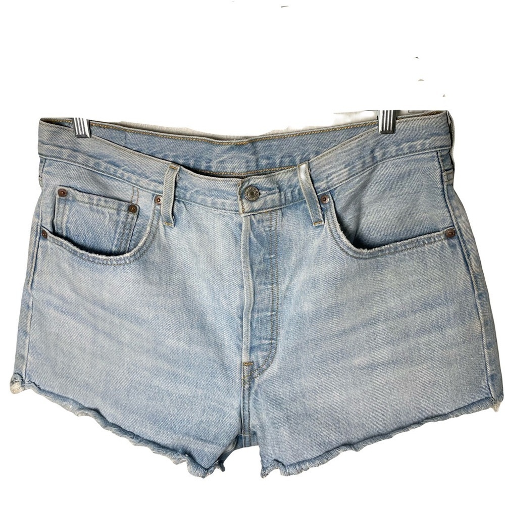 Levi’s 501 Shorts High Waist Raw Hem Faded Blue Size 32 100% Cotton Button Fly